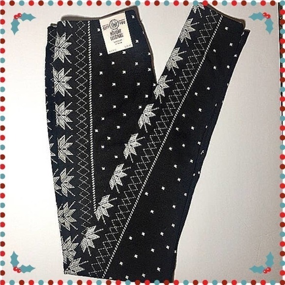 Nwt SO Hatchi Holiday Leggings Black Snowflakes - Picture 1 of 8